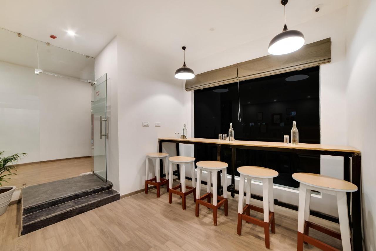 Hotel Townhouse Ss Aero Prime Shamshabad Esterno foto