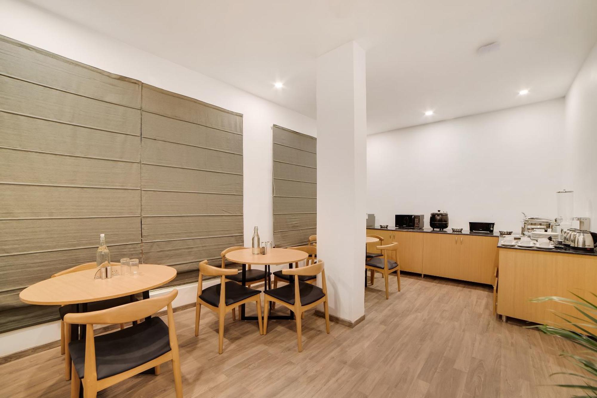 Hotel Townhouse Ss Aero Prime Shamshabad Esterno foto