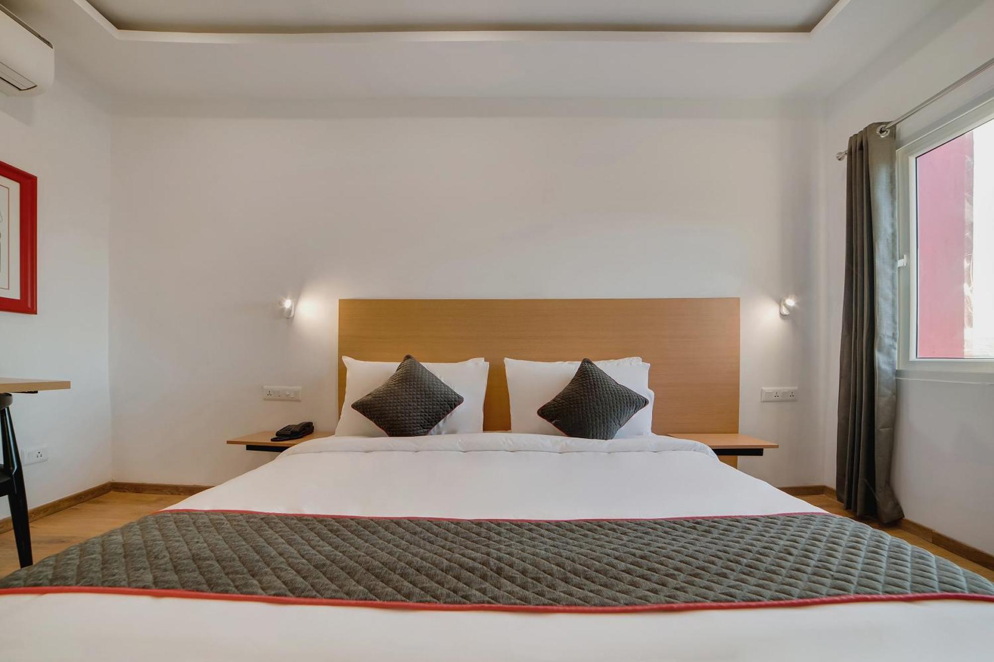 Hotel Townhouse Ss Aero Prime Shamshabad Esterno foto
